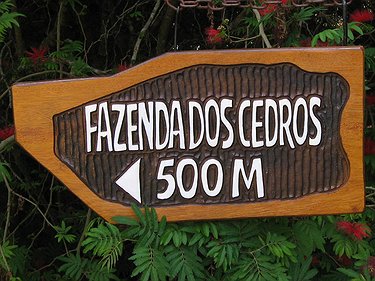 Placa Entalhada - Fazenda dos Cedros
