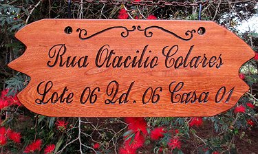 Placa Entalhada - Rua Otacilio Colares