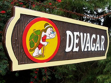Placa Entalhada - Devagar
