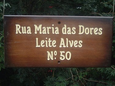 Placa Entalhada - Rua Maria das Dores Nr 50