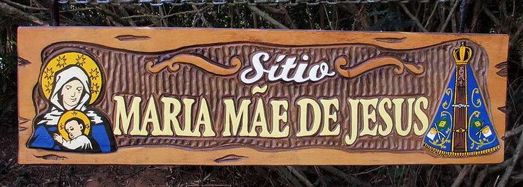 Placa Entalhada - Sítio Maria Mãe de Jesus