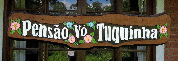 Placa Entalhada - Pensão Vó Tuquinha