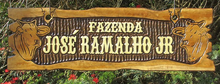 Placa Entalhada - Fazenda José Ramalho Jr.