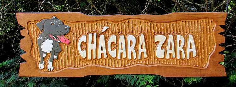 Placa Entalhada - Chácara Zara