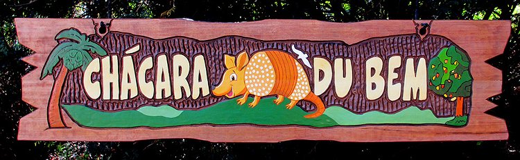 Placa Entalhada - Chácara Tatu du Bem
