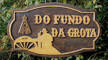 Placa Entalhada - Do Fundo da Grota