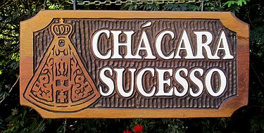 Placa Entalhada - Chácara Sucesso
