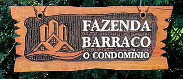 Placa Entalhada - Fazenda Barraco