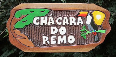 Placa Entalhada - Chácara do Remo