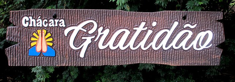 Placa Entalhada - Chácara Gratidão