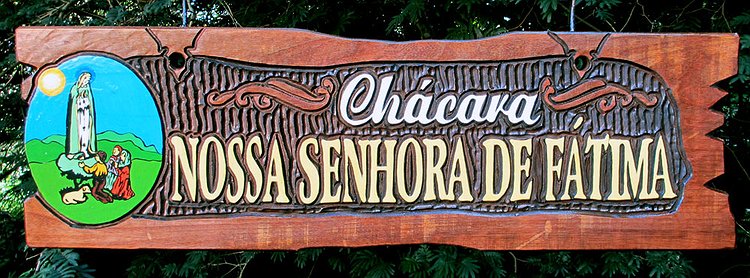 Placa Entalhada - Chácara Nossa Senhora de Fátima