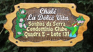 Placa Entalhada - Chalé La Dolce vita