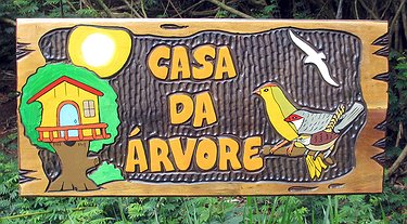 Placa Entalhada - Casa da Árvore