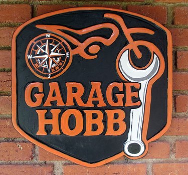 Placa Entalhada - Garage Hobb