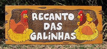 Placa Entalhada - Recanto das Galinhas