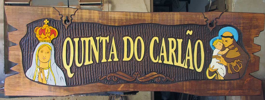 Placa Entalhada - Quinta do Carlão - Imagem 1