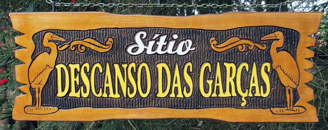 Placa Entalhada - Sítio Descanso das Garças - Imagem 1