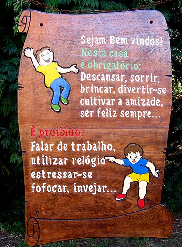 Placa Entalhada - Sejam Bem-vindos