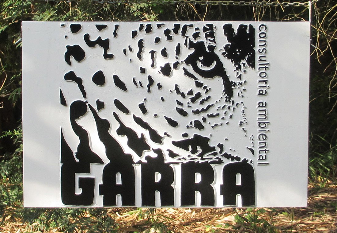Placa Entalhada - Garra - Imagem 1