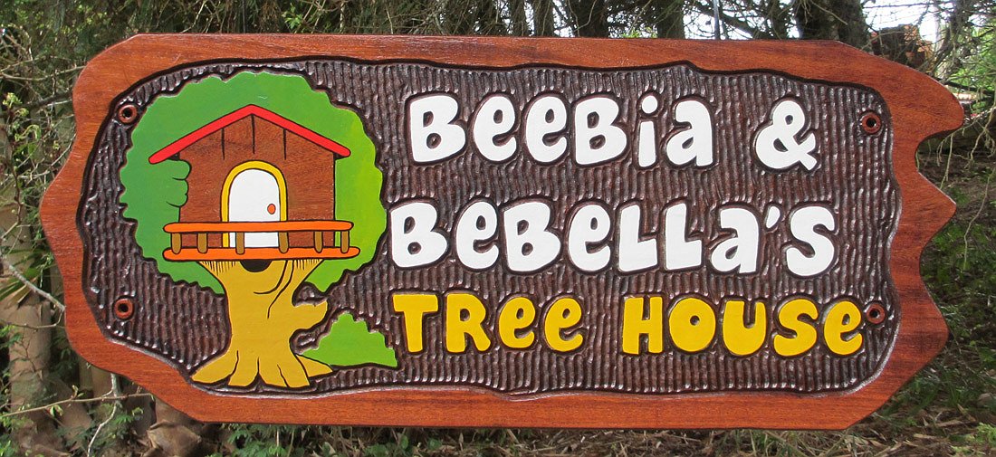 Placa Entalhada - Beebia-e-Bebellas-Tree-House - Imagem 1