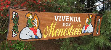 Placa Entalhada - Vivenda dos Menestréis