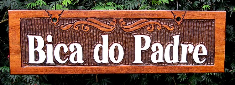 Placa Entalhada - Bica do Padre