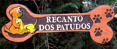 Placa Entalhada - Recanto dos Patudos
