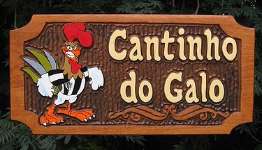 Placa Entalhada - Cantinho do Galo