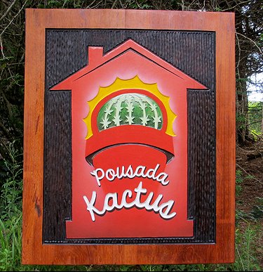 Placa Entalhada - Pousada Kactus