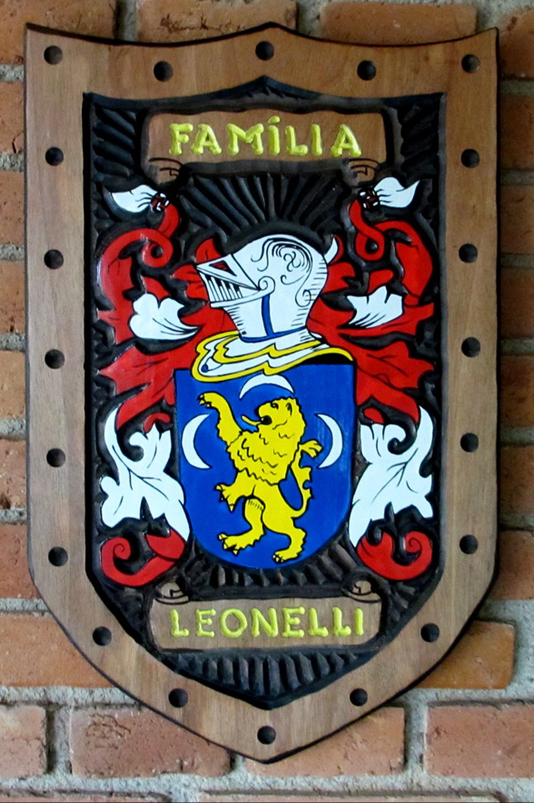 Brasão da família Leonelli