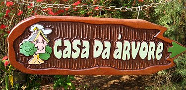 Placa Entalhada - Casa da Árvore