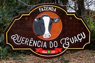 Placa Entalhada - Fazenda Querência do Guaçu